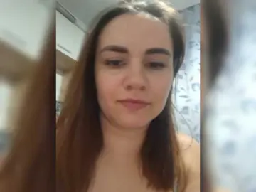 Alyona-3a  live sex cam