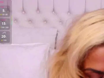 CelineHinton  live sex cam