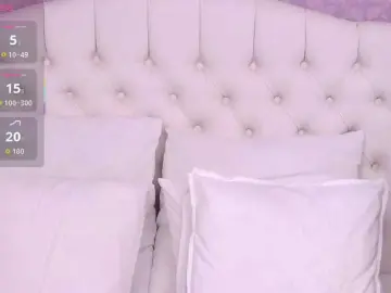 CelineHinton  live sex cam