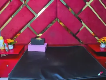 FreyjaNaugthy  live sex cam