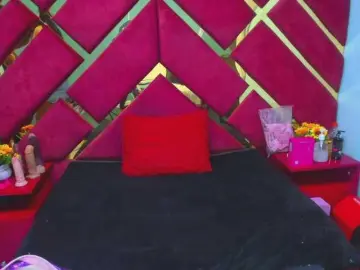 FreyjaNaugthy  live sex cam