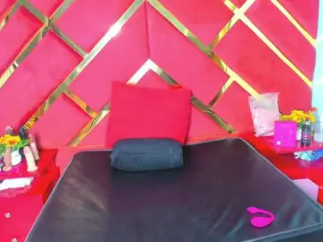 FreyjaNaugthy  live sex cam