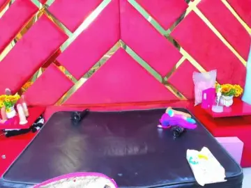 FreyjaNaugthy  live sex cam