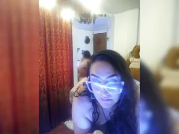 MeganHotCurvy  live sex cam