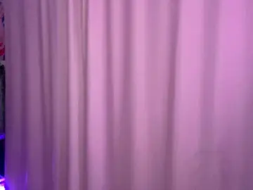SavageAura  live sex cam