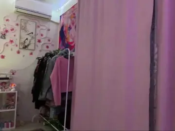 SavageAura  live sex cam