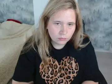 AdelinaLawson  live sex cam