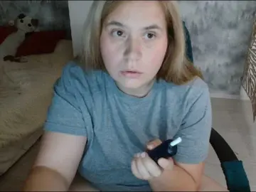 AdelinaLawson  live sex cam