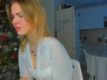 AkylinaGold  live sex cam