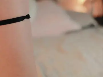 AlytheAmore  live sex cam