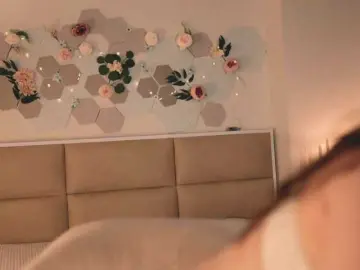 AlytheAmore  live sex cam