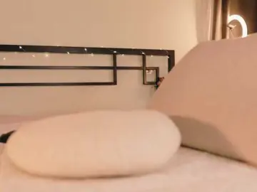 AlytheAmore  live sex cam