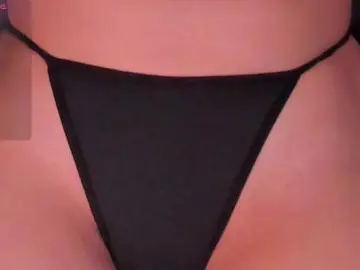 AnaisNin1  live sex cam