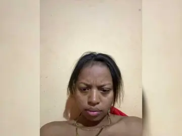 DaniiSexyy  live sex cam