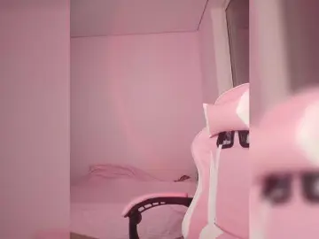 DollVice  live sex cam