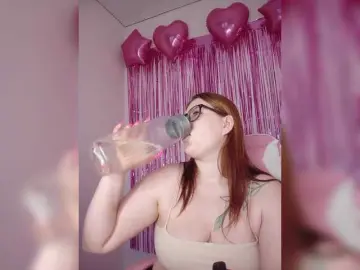 DollVice  live sex cam