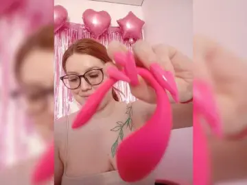 DollVice  live sex cam