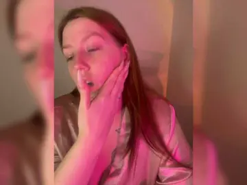 DollVice  live sex cam