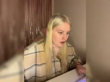 DollVice  live sex cam