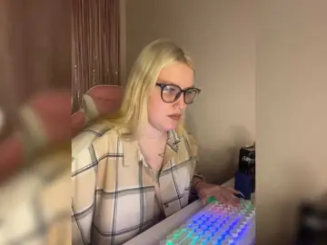 DollVice  live sex cam
