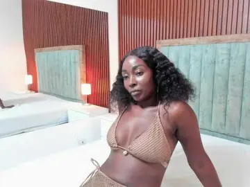 MeganBenz  live sex cam