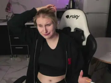 Mertyxxx  live sex cam