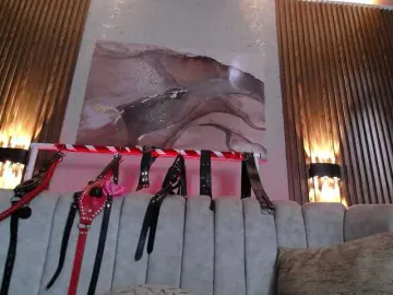 Naty-slavedoll  live sex cam