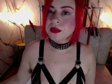 Naty-slavedoll  live sex cam