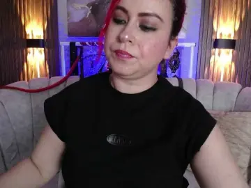 Naty-slavedoll  live sex cam