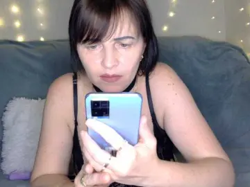 Tatiana35  live sex cam