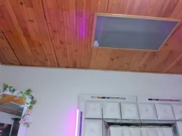 Mia-peyton  live sex cam