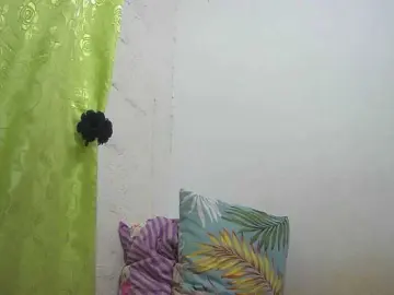 Mistykitten  live sex cam