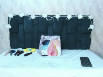 ArianaDiosa  live sex cam