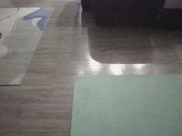 Kris1694  live sex cam