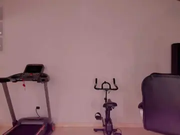 SarahYates  live sex cam