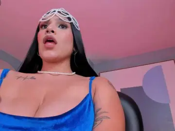 SarahYates  live sex cam
