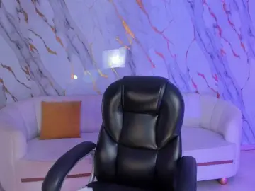 SarahYates  live sex cam