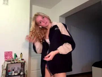 ToshiaBanyas  live sex cam