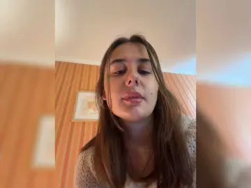 Aelia-t  live sex cam