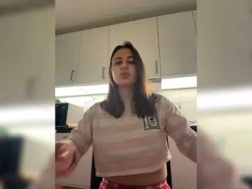 Aelia-t  live sex cam