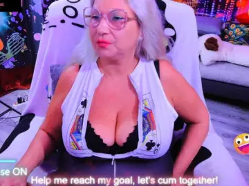 Lisabigtits  live sex cam