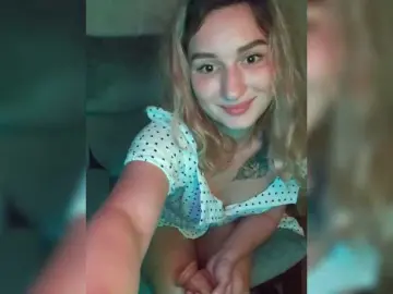 Lola107  live sex cam