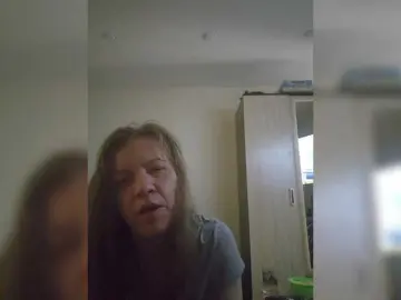 Mia-Carnival  live sex cam