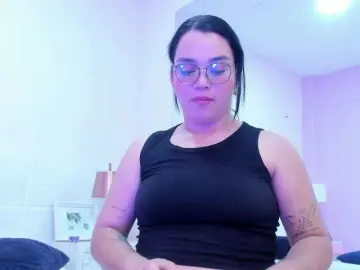 Sarah-Hill  live sex cam