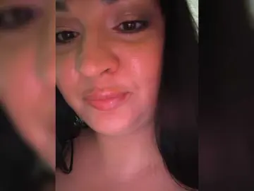 Tina-Dolly  live sex cam