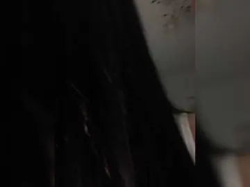 Tina-Dolly  live sex cam