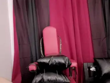 ElowenHalley  live sex cam