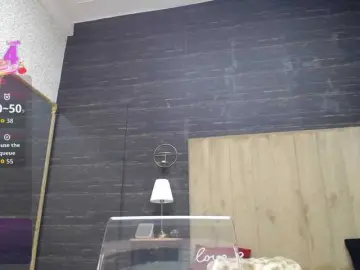 Kitty-Judy  live sex cam