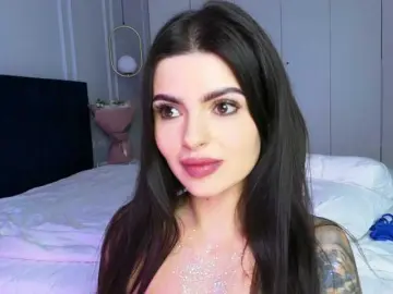 Opskira  live sex cam