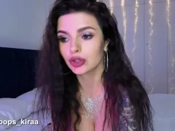 Opskira  live sex cam